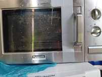 Cuptor microunde Panasonic