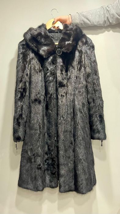 Продам норковую шубу