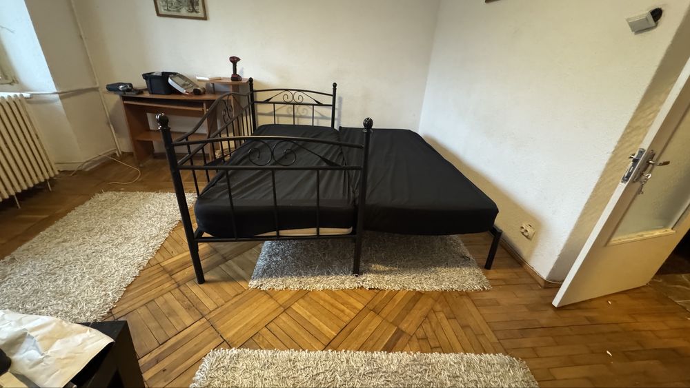Pat din fier 180x200 cu 2saltele