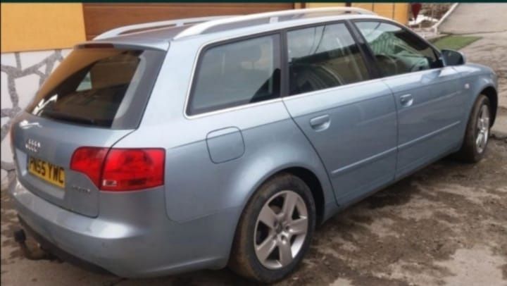 Bara spate originala audi a4 b7 break cu gauri pentru senzori LY5J