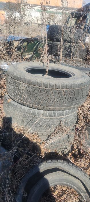 Гуми Bridgestone blizzak 245/70/16