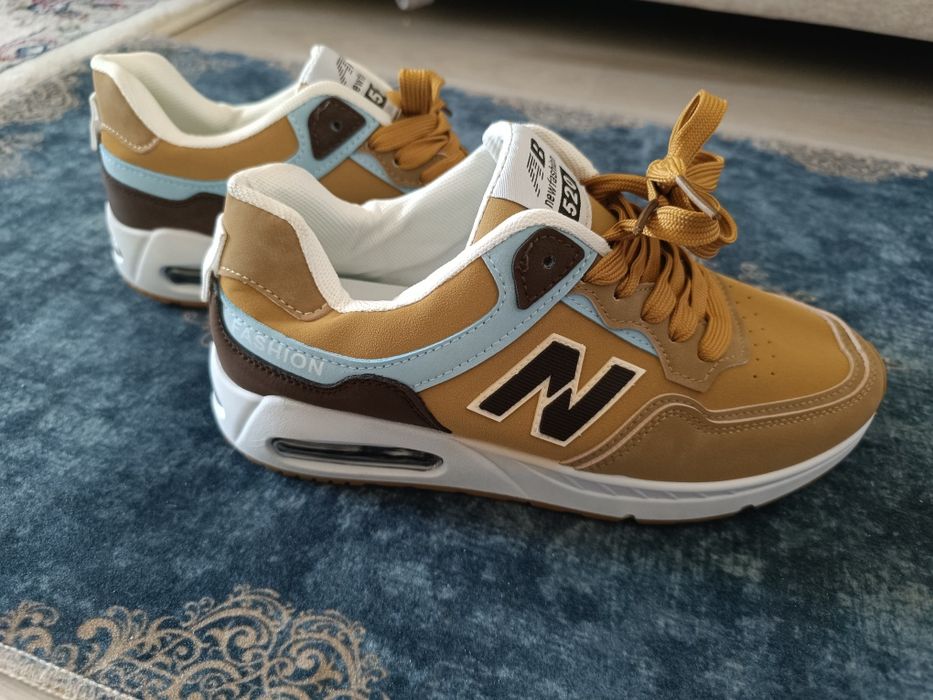 Универсальные кроссовки 39 размера, унисекс