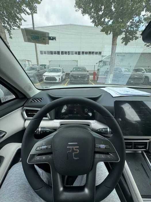BYD Yuan Up dop Yili 2025