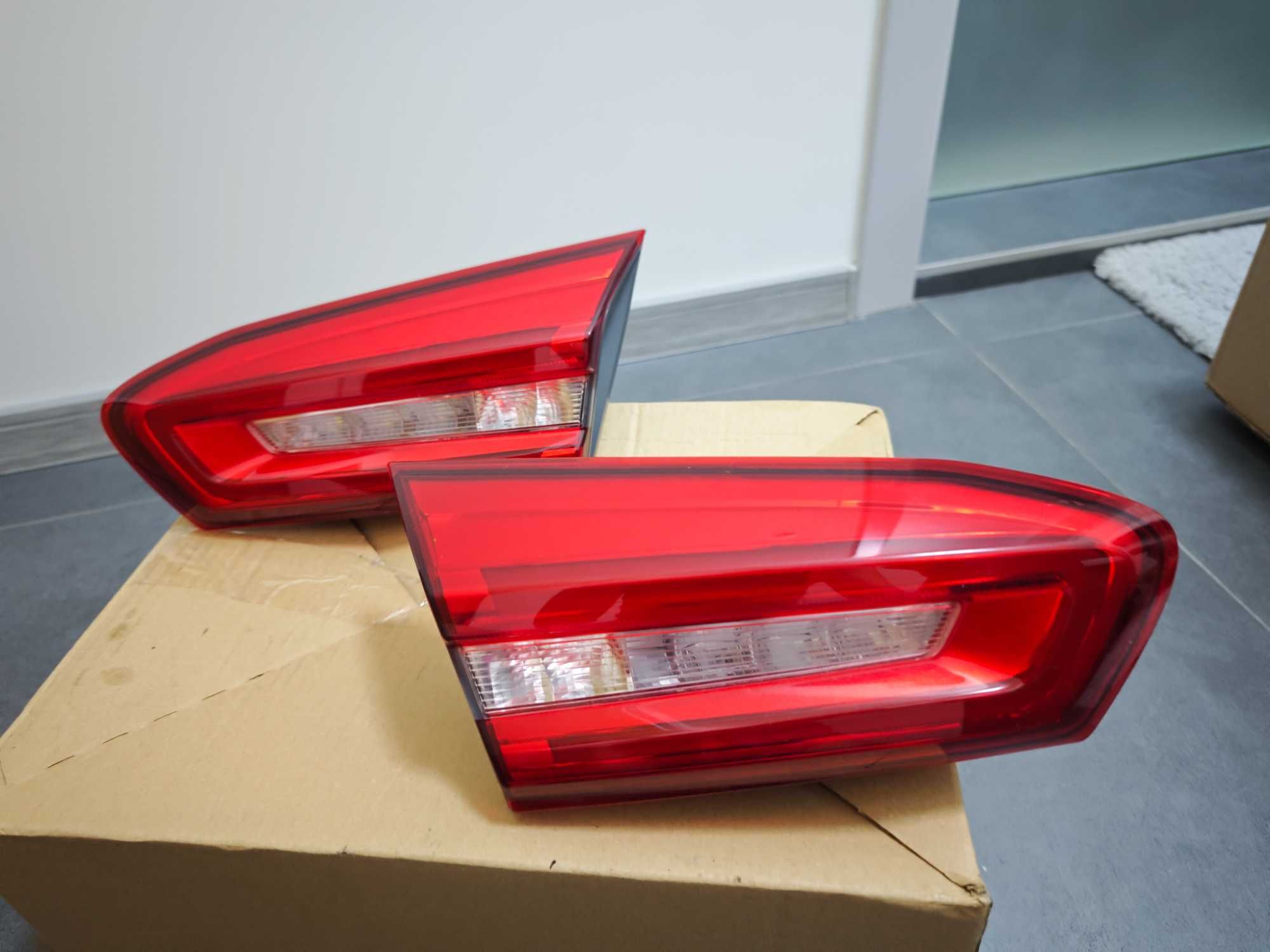 Оригинален LED стоп за Форд Фокус МК4 Хечбек