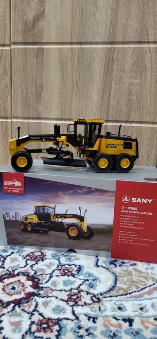 Продам модель автореферат в масштабе 1:35 sany