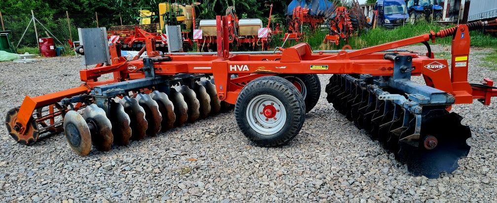 Disc KUHN HVA in V 3 metri grapa cu discuri polidisc greu tavalug