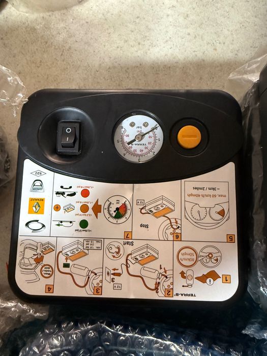 Компресори за гуми и аварийни комплекти