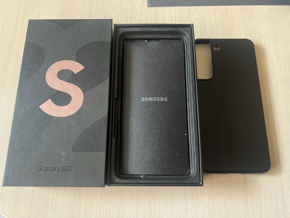 Продавам Samsung Galaxy S22 5G 256/8GB