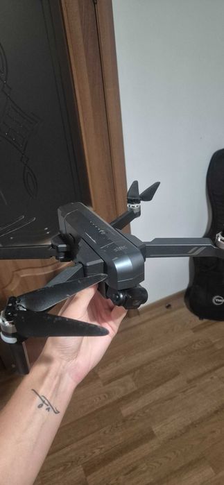 Дрон SJRC F11 pro