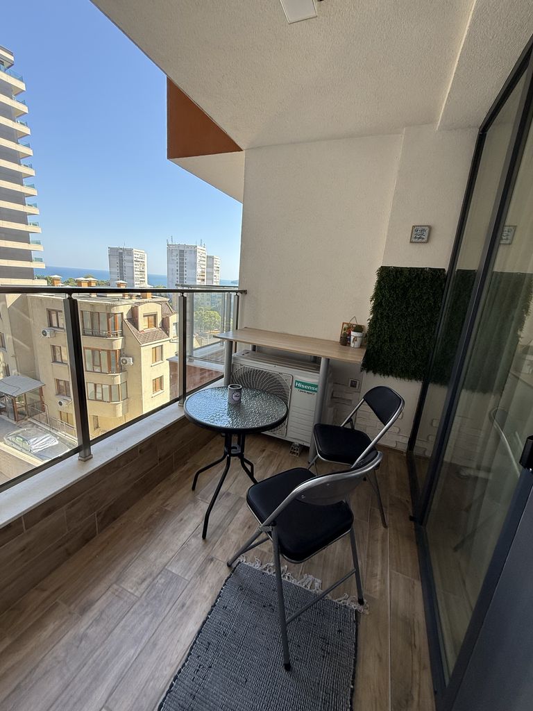 Дава се под наем Тристаен апартамент в Варна, Чайка - 100 кв.м за 1500 € - Снимка #3
