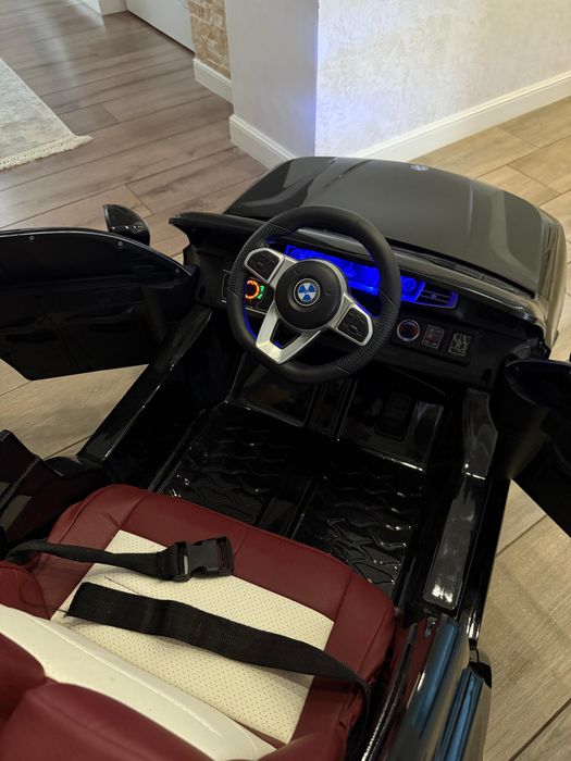 Продаю детскую машинку в отличном состоянии