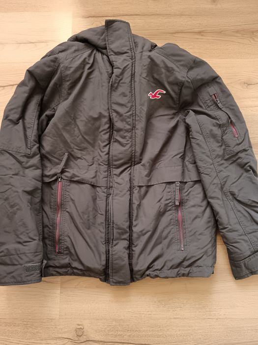 яке Hollister с две качулки