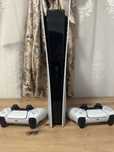 ps5 digital 1 TB + 2 manete noi