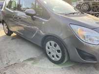 Ușă  stânga  spate  Opel Meriva B 2011
