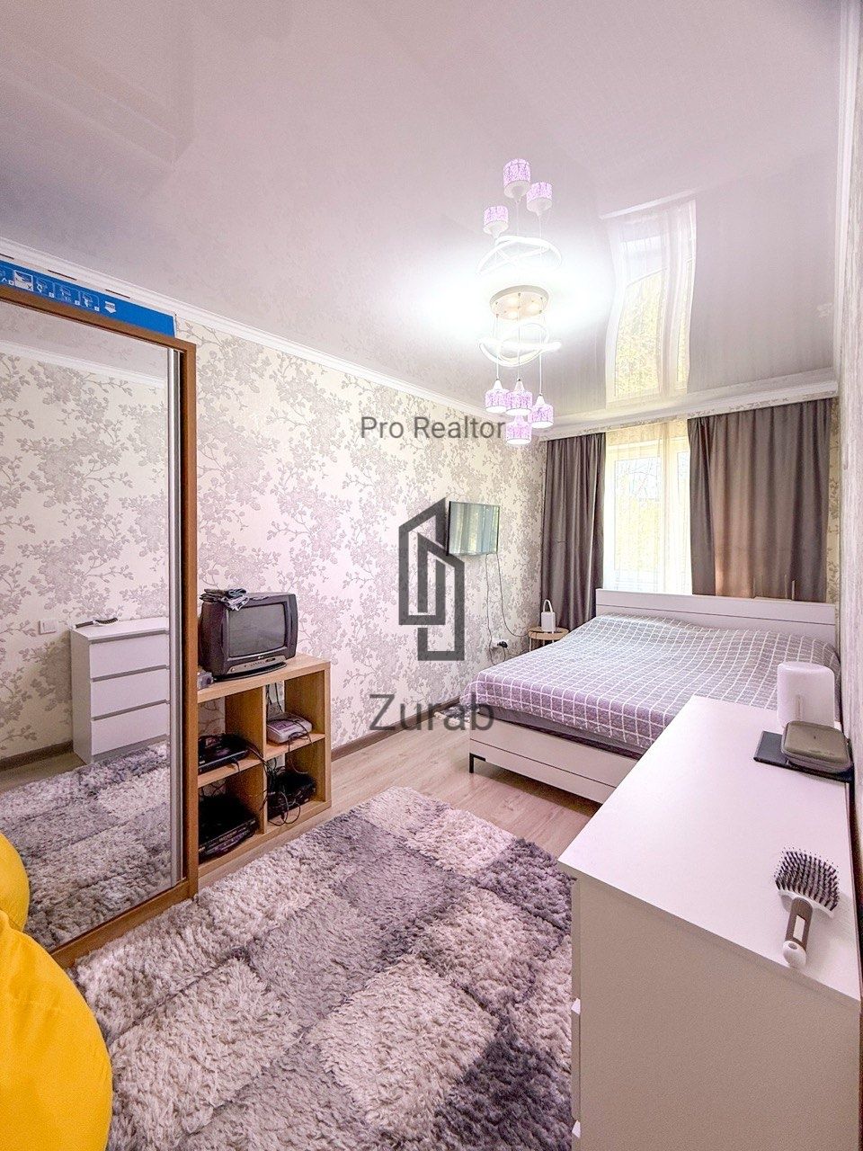 Срочно Бий метро 2/4/5 55м² Ремонт мебель техника  кирпич Балкон 2х6