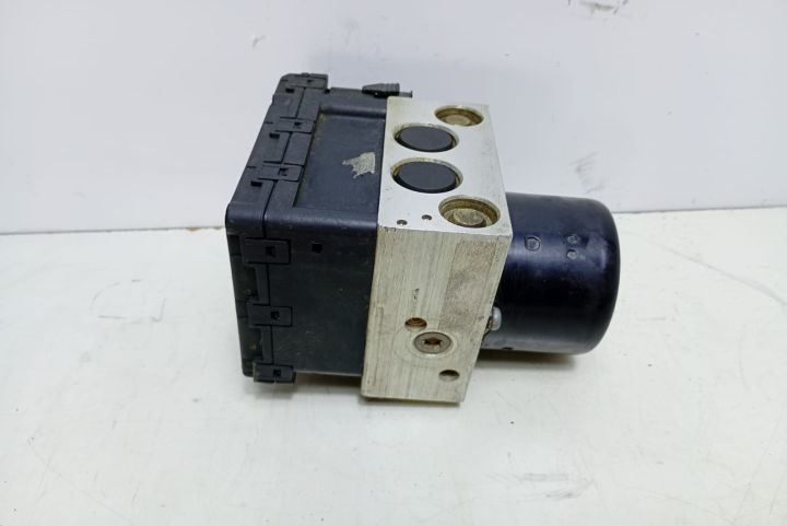 Pompa ABS 6X0907379B Volkswagen VW Polo a 3-a generatie 6N (facelift)