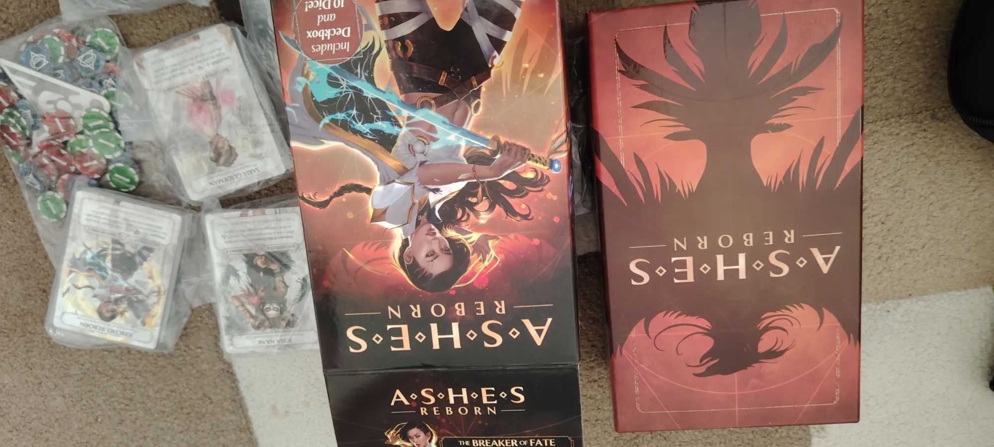 Продавам настолна игра ashes reborn