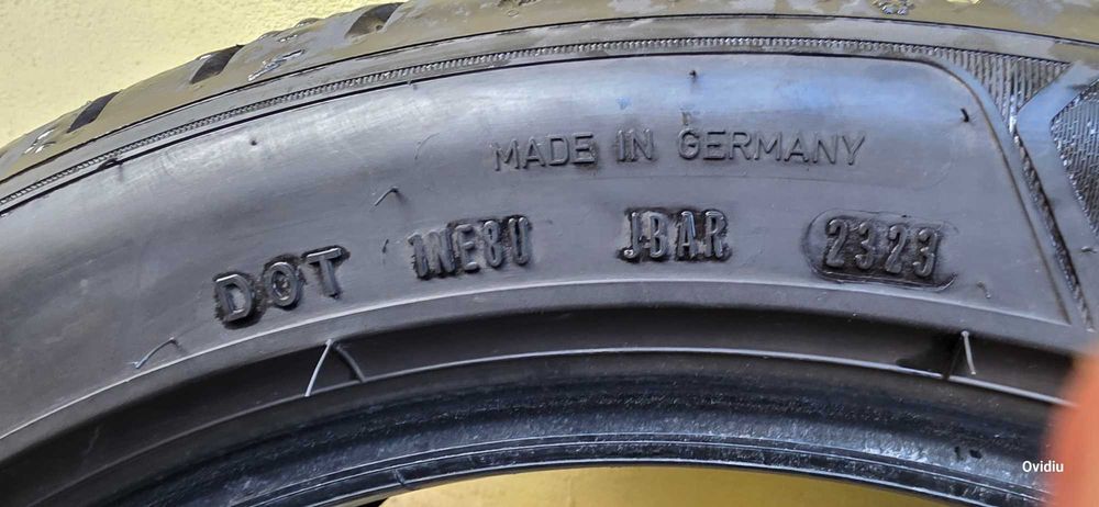 Vând anvelope de iarnă Goodyear- 245/45/18
