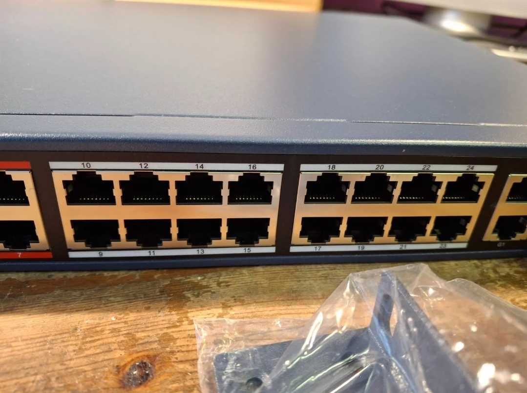 Hikvision POE Switch DS-3E1326P-E Fast Ethernet