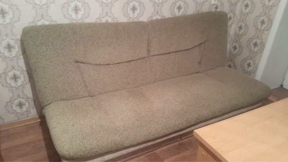 Продам диван и 2 кресла