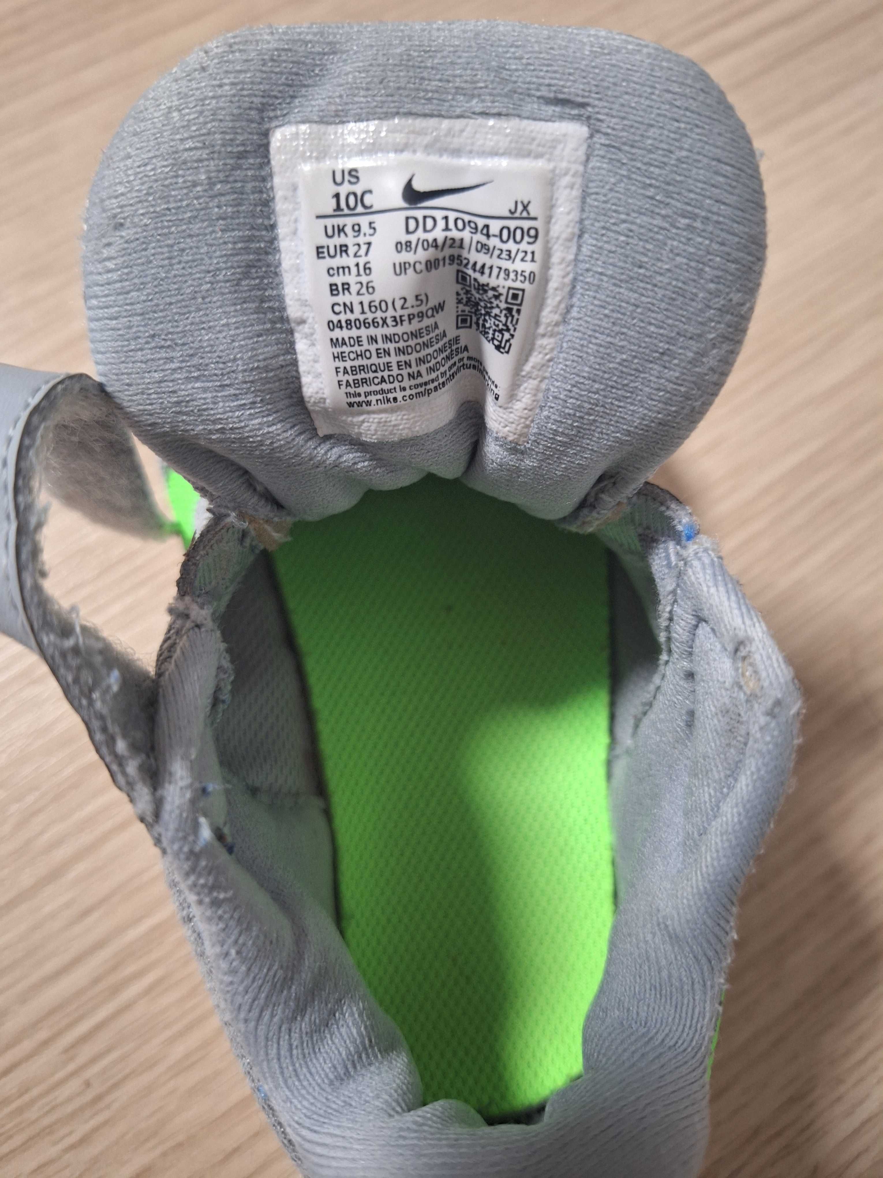 Маратонки NIKE номер 27