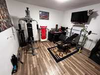 Set aparat multifunctional fitness si banca piept + haltere + discuri