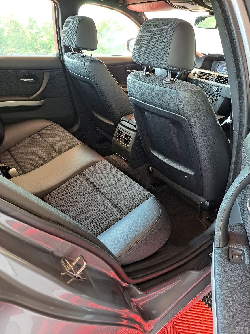 BMW 320D automat
