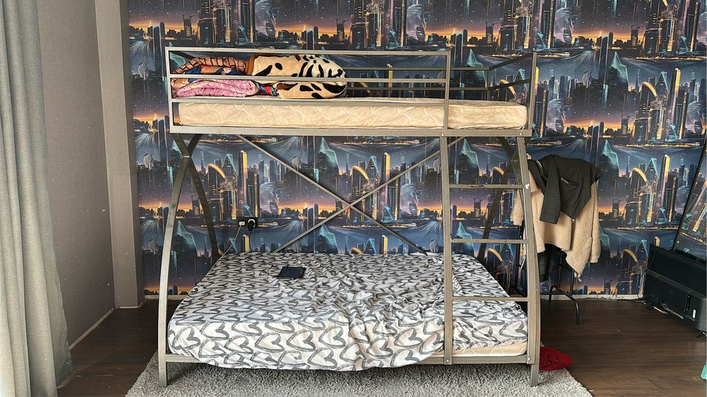 Двухъярусная кровать продам!!!