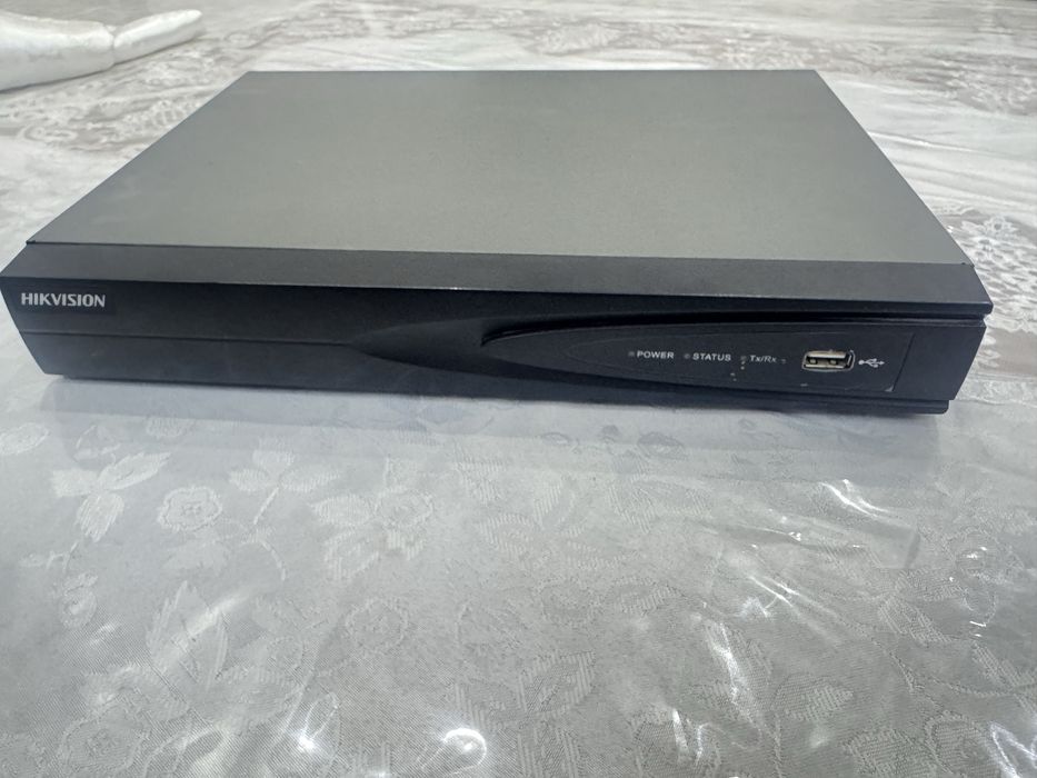Продаю nvr hikvision DS-7616NI-Q1