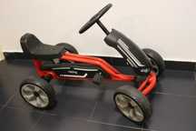 Kart cu pedale Playtive negru cu rosu, 2+