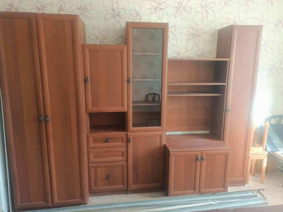 Горка гарнитур в зал