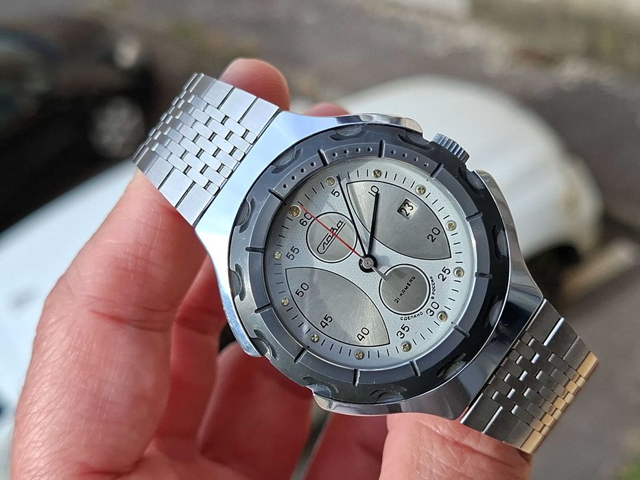 Ceas rusesc Slava  mecainc nos