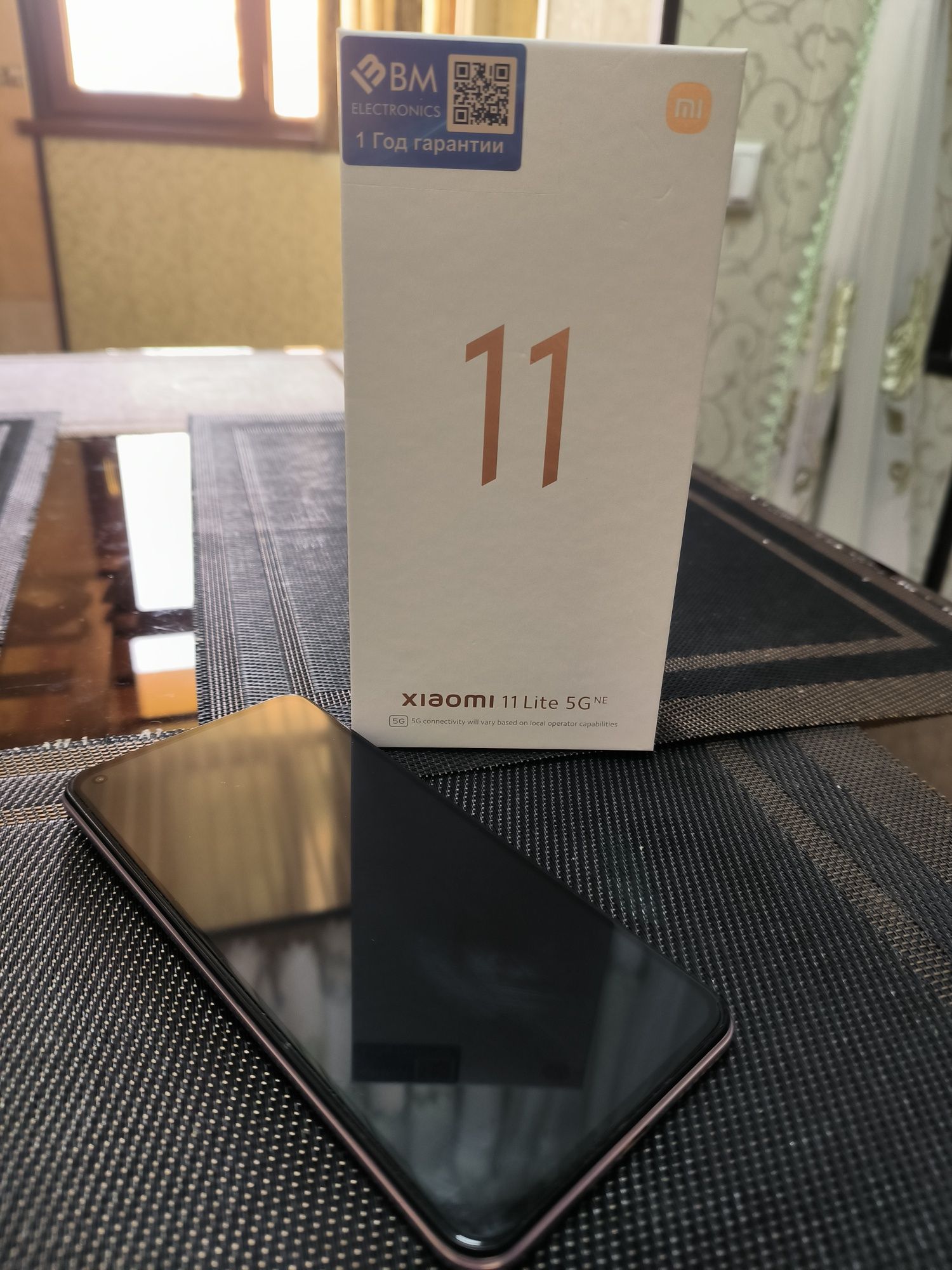 Xiaomi 11 lite 8+3-128 Идиал
