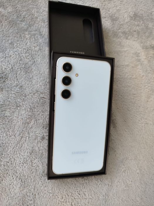 Samsung Galaxy S24 FE