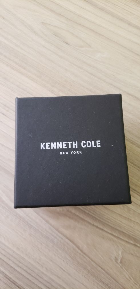 Женски часовник Kenneth Cole