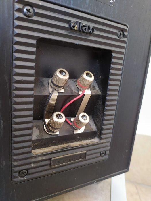 Boxa Monitor Eltax Danemarca