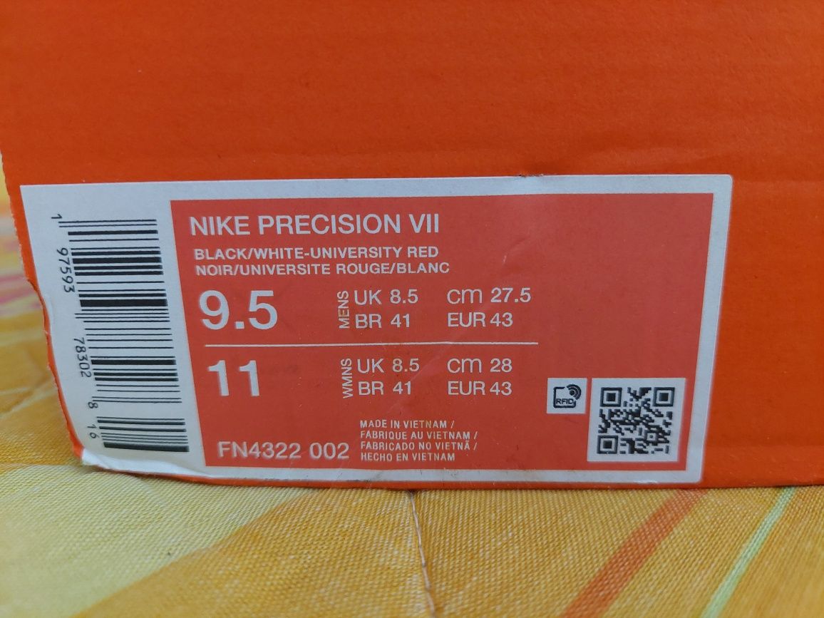 Маратонки Nike Precision 7