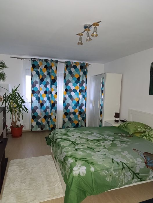 Cazare. Garsonieră în regim hotelier în Târgu Ocna.