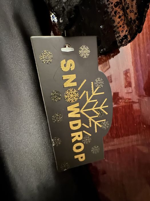 Rochie Ocazie Neagră cu Paiete si Floare, Noua cu etichetă