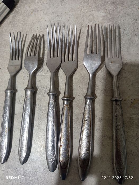 Продам вилки и ложки металлические и алюминиевые Советского производст