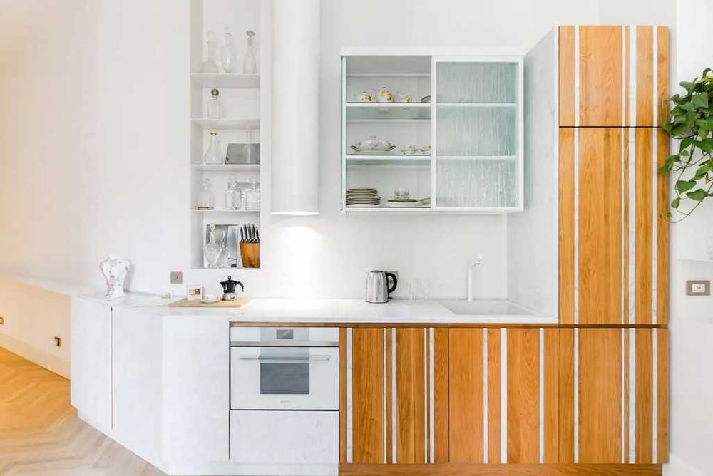 Дава се под наем Двустаен апартамент в Пловдив, Кършияка - 65 кв.м за 295.8 € - Снимка #1