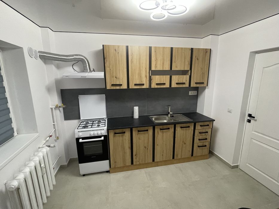 Apartament de inchiariat , parter , Primaverii!