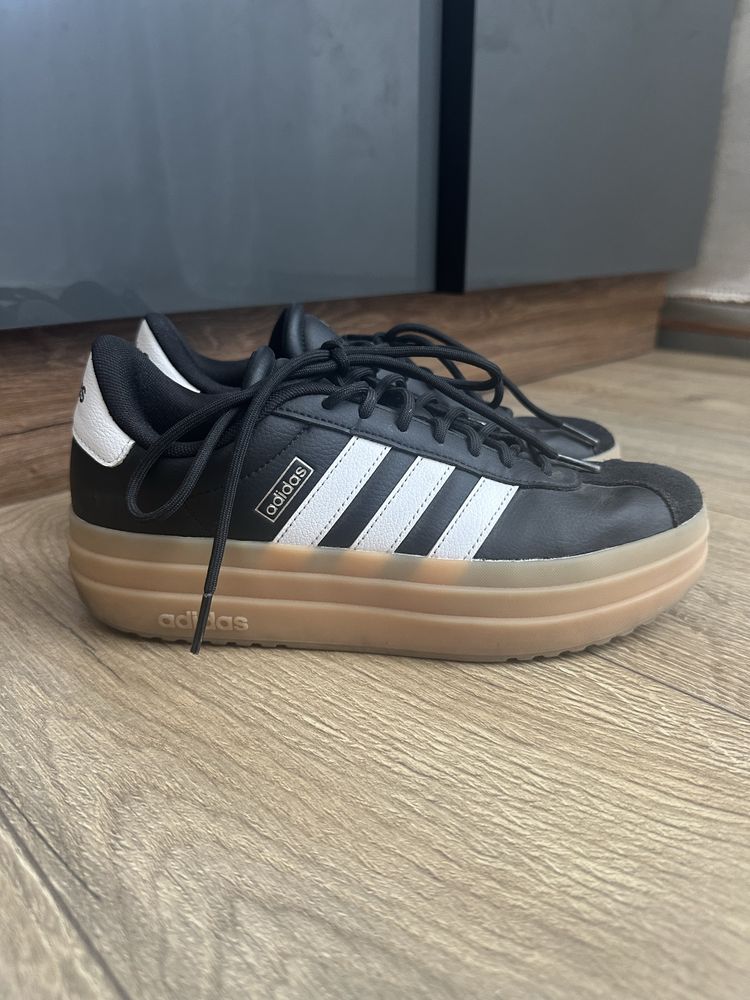 Adidas маратонки