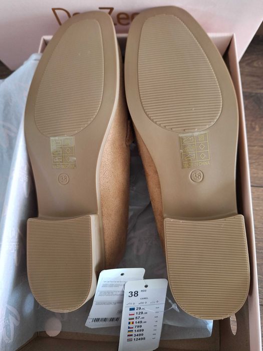 DeeZee лоуфъри - ЧИСТО НОВИ обувки