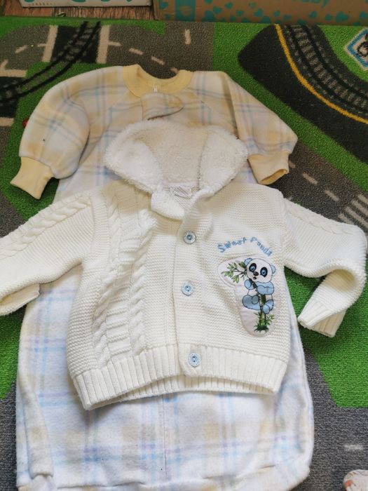 Голям зимен лот бебешки дрехи