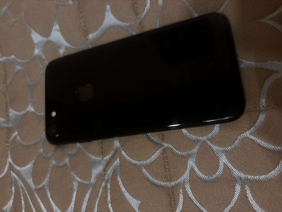 продам айфон.  7.