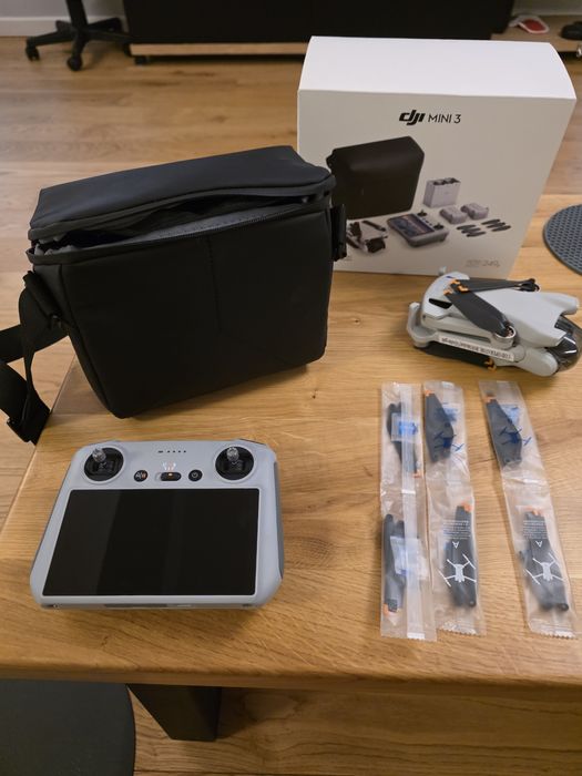 DJI Mini 3 Fly More Combo DJI RC