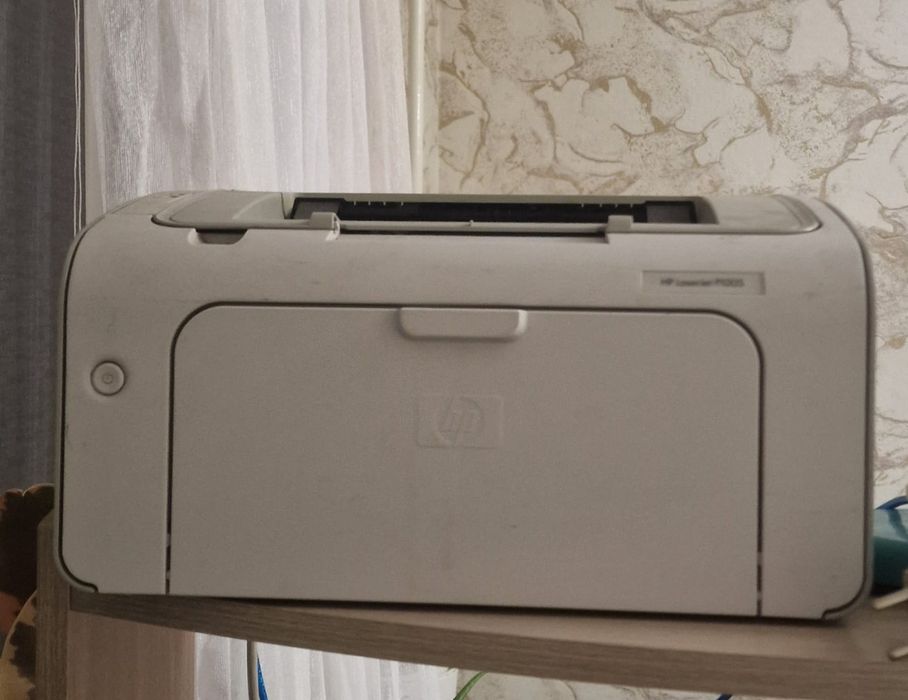 Продам принтер лазерный бу