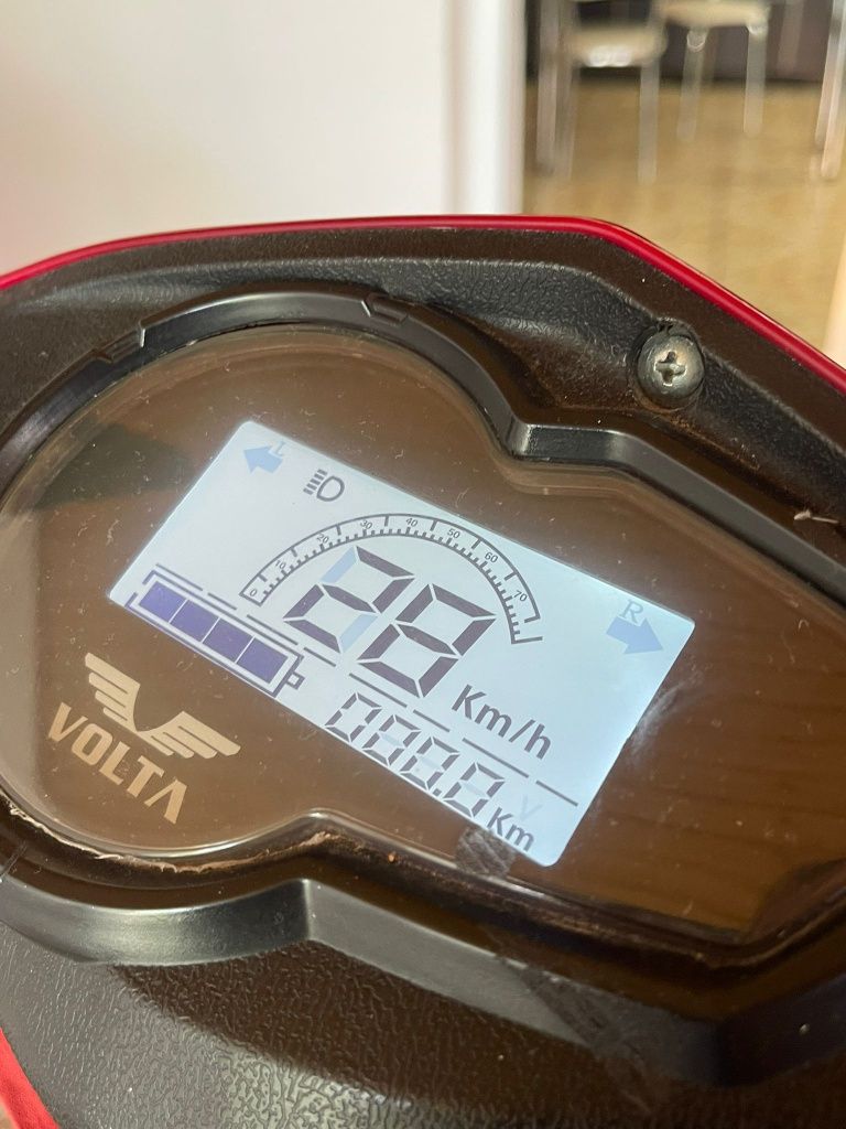 Scuter electric Volta Electric FARA PERMIS,
