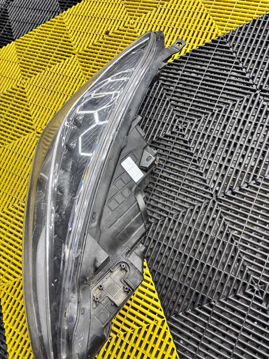 Far dreapta Hyundai i40 halogen 92102-3zxxx